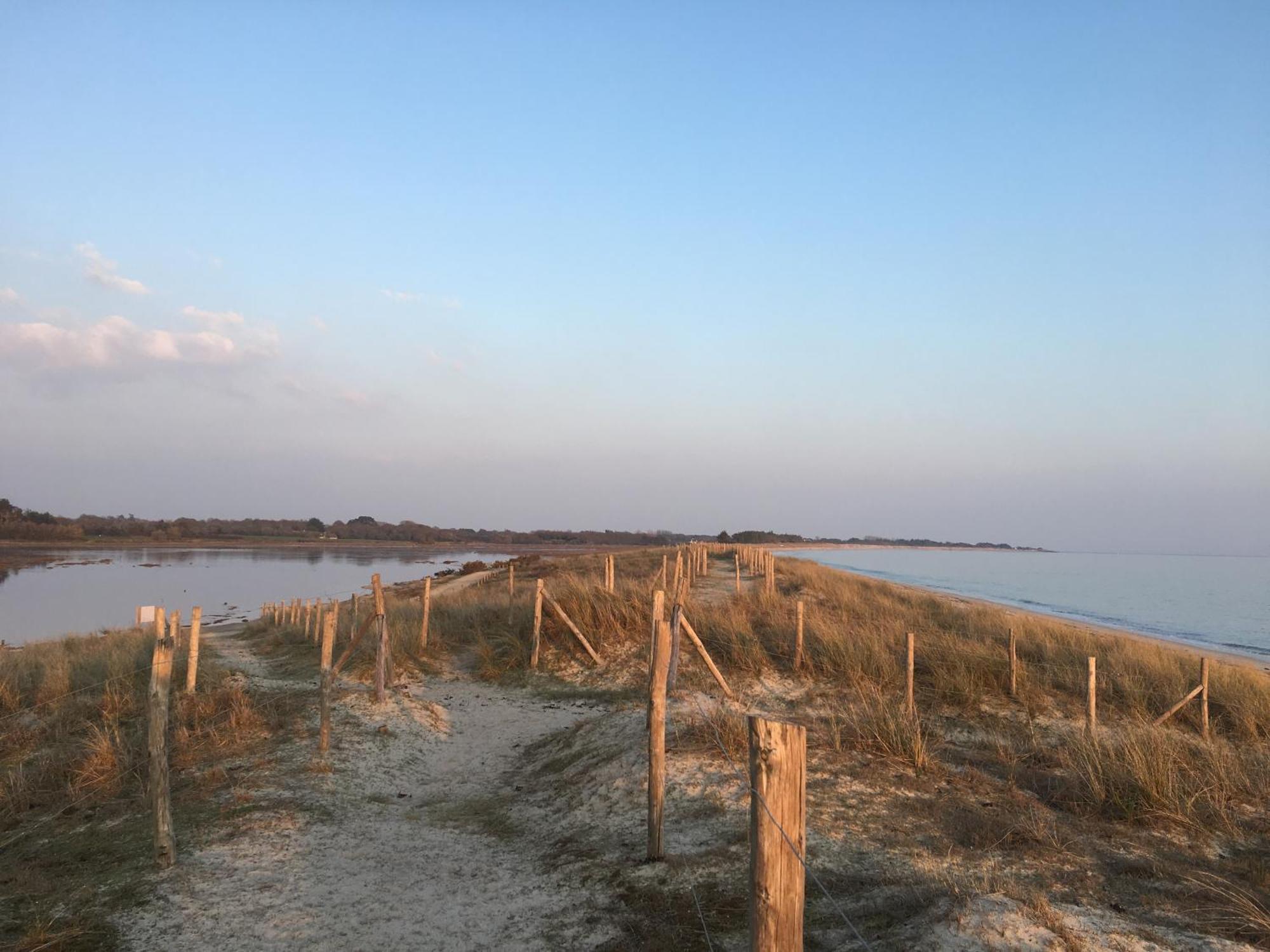 Camping De La Plage De Cleut-Rouz 포에낭 외부 사진